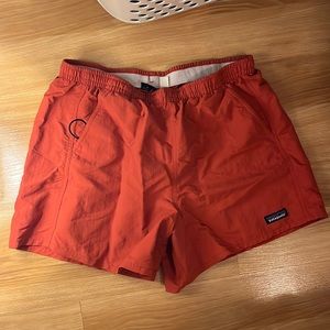 5” Patagonia baggies shorts